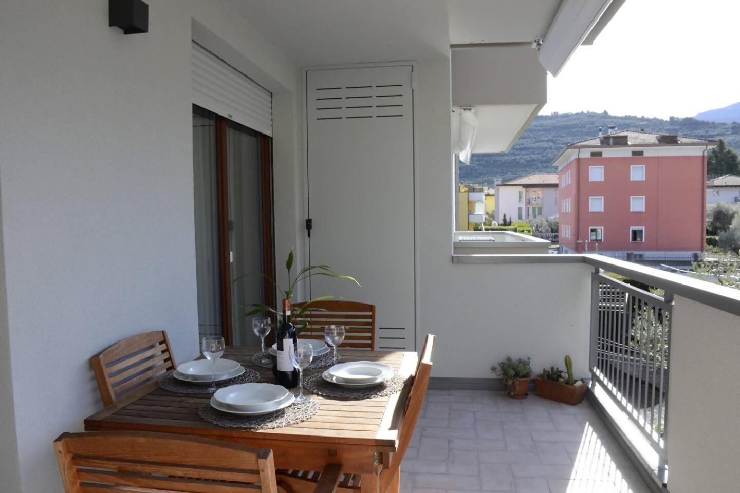Peler13 Con Balcone E Parcheggio Riva del Garda
