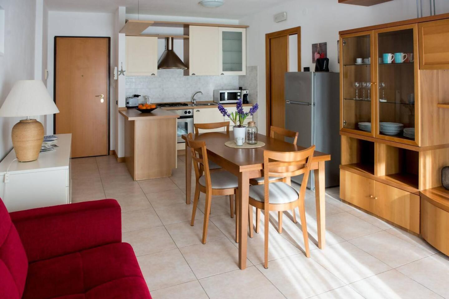 Peler13 Con Balcone E Parcheggio Riva del Garda